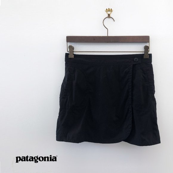 Patagonia Pants - Patagonia Black Skort Size 2